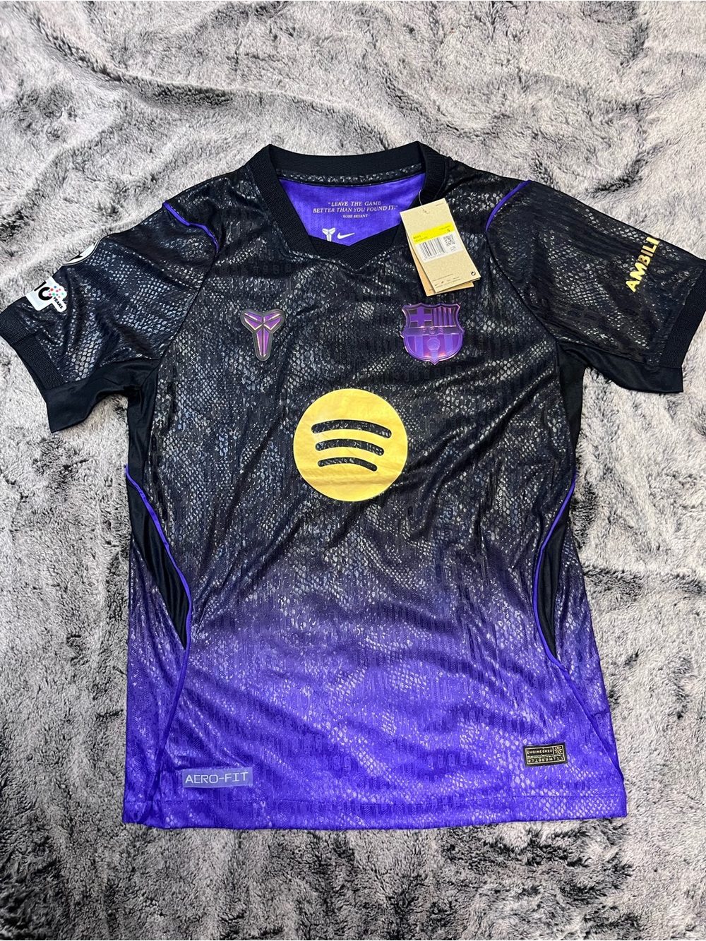Nike Men’s Black to Purple Gradient Soccer Jersey with Yellow Logo